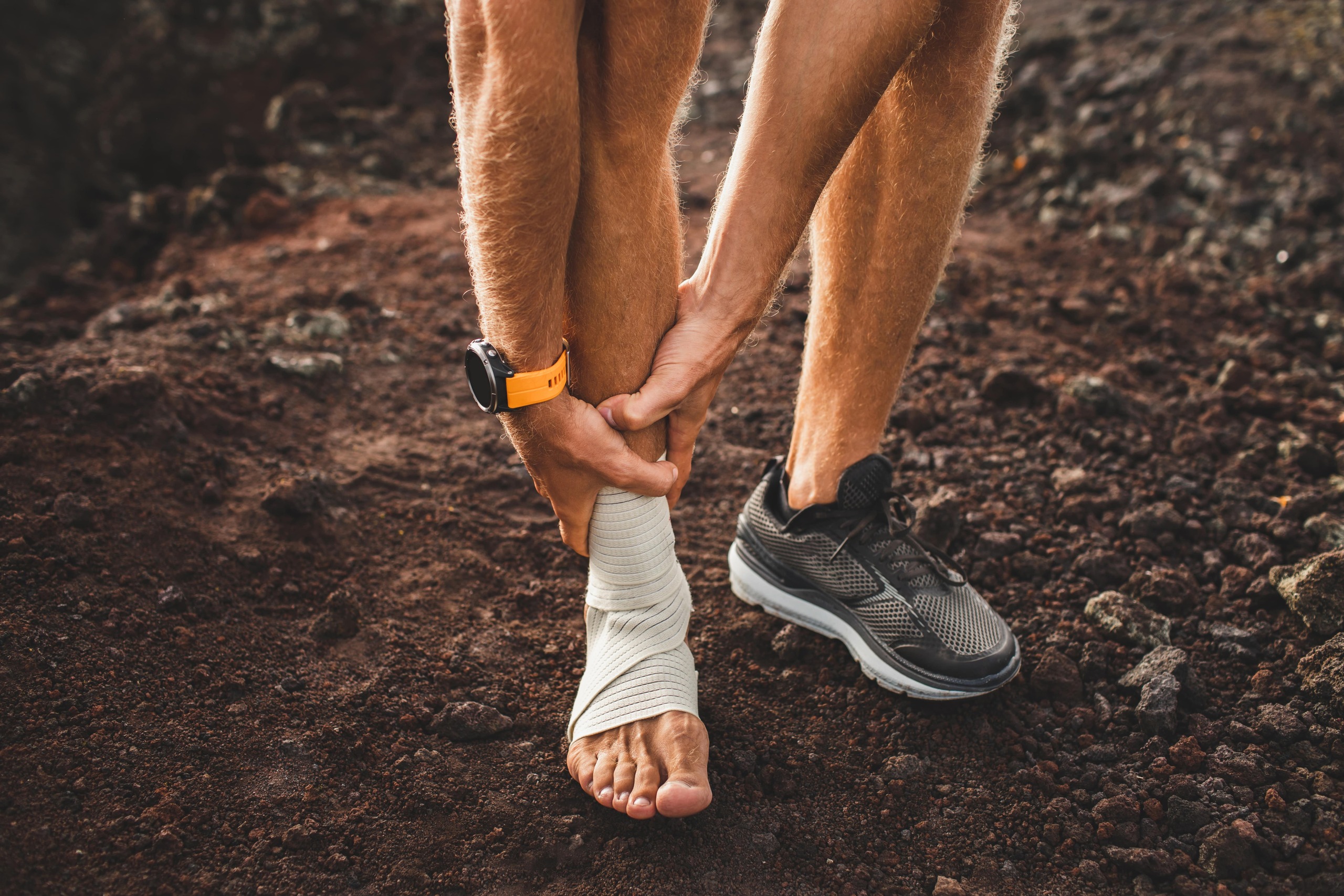 Understanding the Difference Between Sprains and Fractures